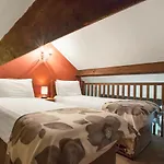 The Coppermines Mountain - Sawyers, Carpenters, Millrace, Sleeps 18