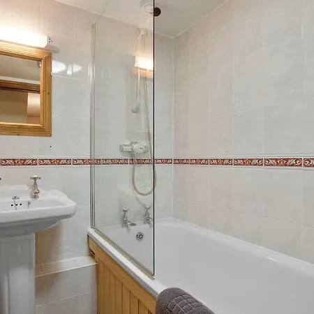 The Coppermines Mountain - Sawyers, Carpenters, Millrace, Sleeps 18 度假居 科尼斯顿