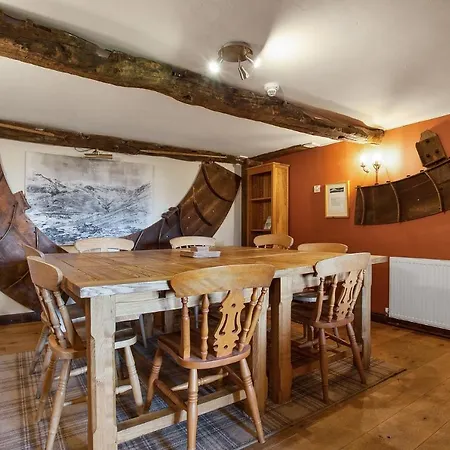 Holiday home The Coppermines Mountain - Sawyers, Carpenters, Millrace, Sleeps 18 Coniston