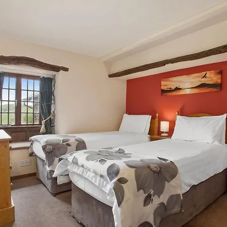 The Coppermines Mountain - Sawyers, Carpenters, Millrace, Sleeps 18 Coniston