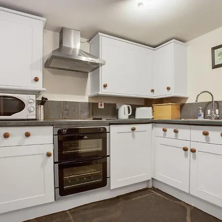 Holiday home The Coppermines Mountain - Sawyers, Carpenters, Millrace, Sleeps 18 Coniston