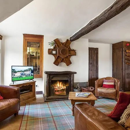 The Coppermines Mountain - Sawyers, Carpenters, Millrace, Sleeps 18 Holiday home Coniston